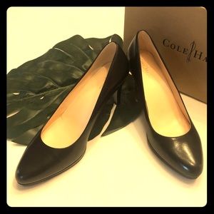 🎁LIKE NEW!🎁 Classic black pumps